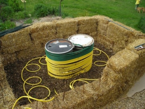 Image of Compost pile with heat exchanger